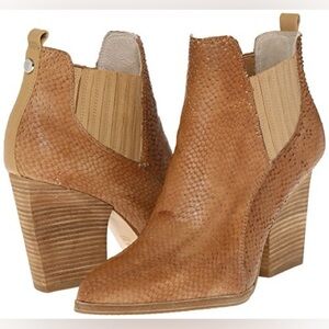 Donald J. Pliner Vale leather snake texture Ankle Boots